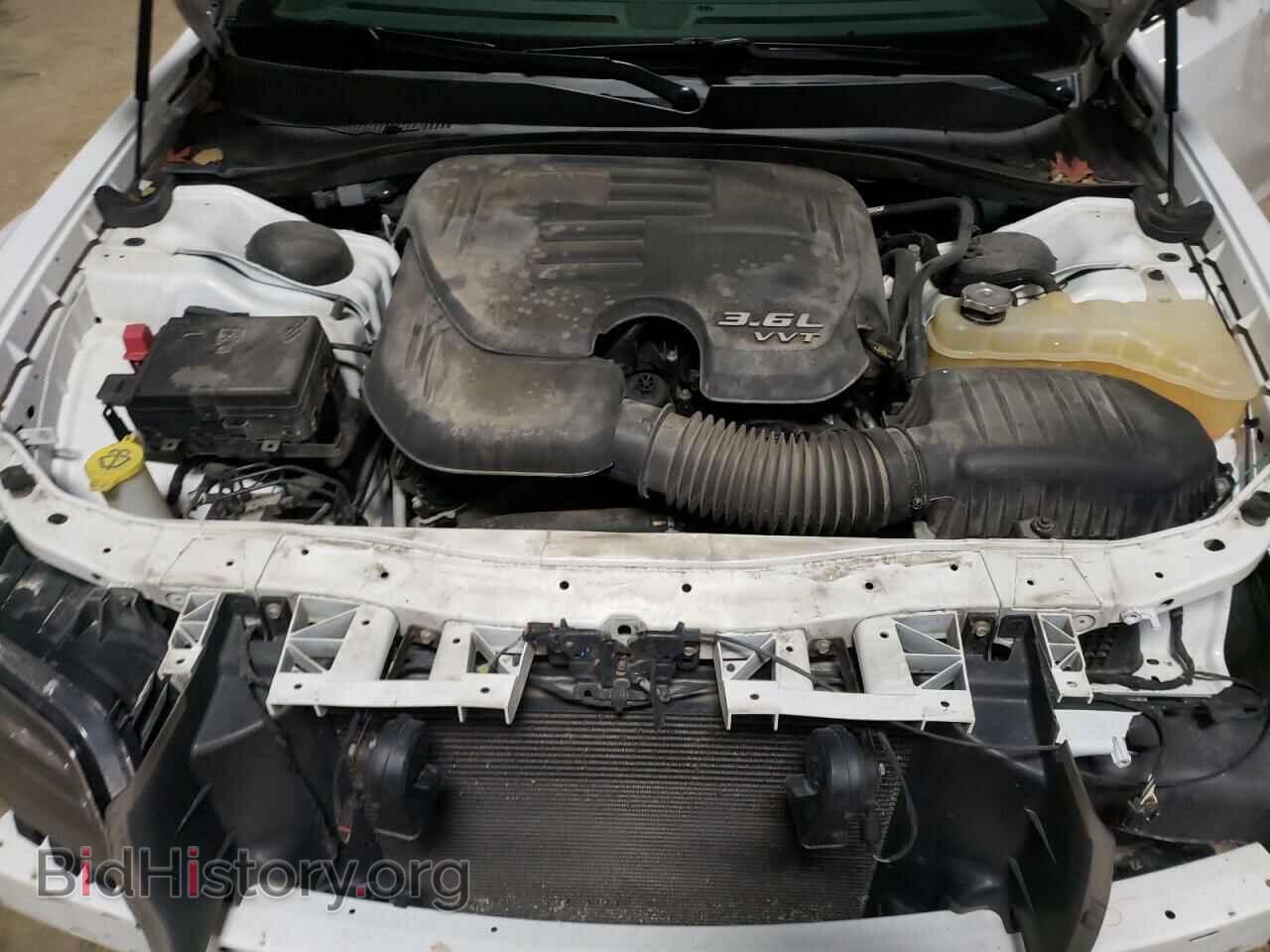 2016 CHRYSLER 300 - VIN: 2C3CCAGG1GH305126 - Фото 11
