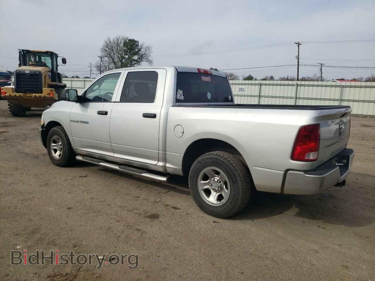 2011 DODGE RAM 1500 - VIN: 1D7RB1CP3BS615641 - Фото 2