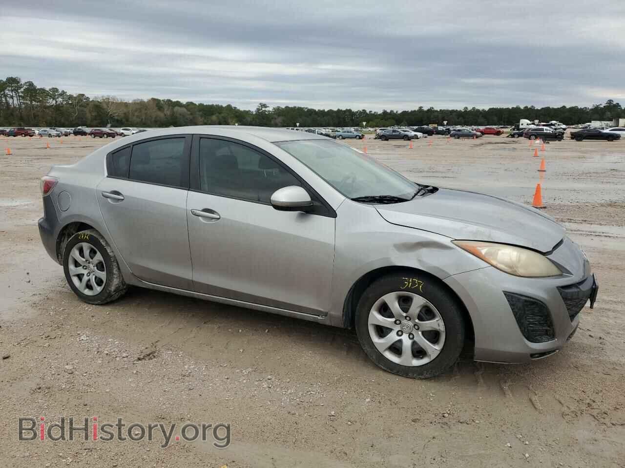 2011 MAZDA 3 - VIN: JM1BL1UF3B1454860 - Фото 4