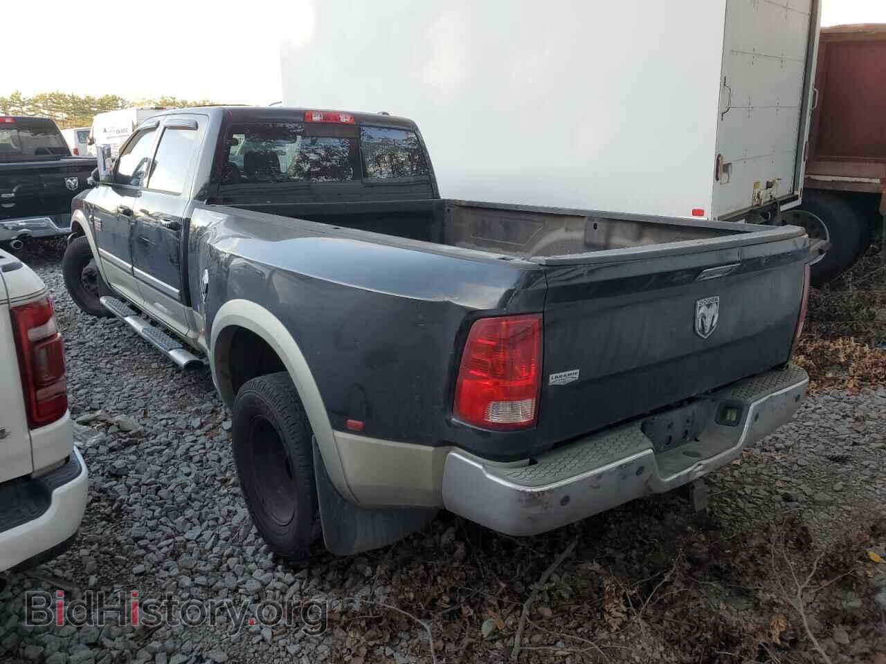 2010 DODGE All Models - VIN: 3D73M4CL2AG136597 - Photo 2