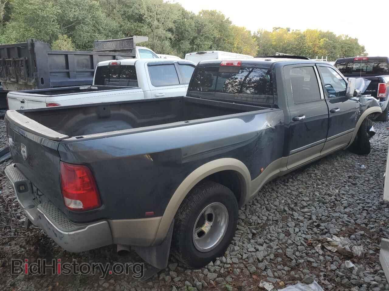 2010 DODGE All Models - VIN: 3D73M4CL2AG136597 - Photo 3