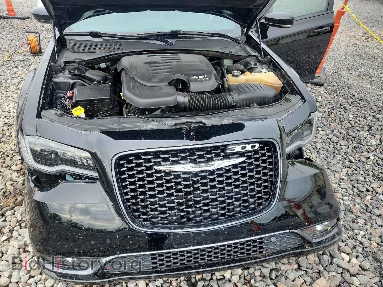 2017 CHRYSLER 300 - VIN: 2C3CCAGG2HH651221 - Photo 11