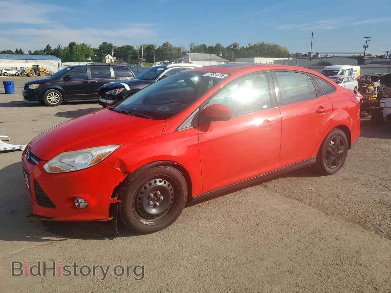 Photo 1FAHP3F21CL276236 - FORD FOCUS 2012