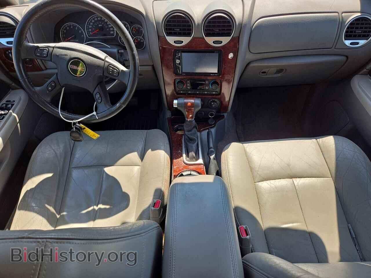 2005 GMC ENVOY - VIN: 1GKDS13S352382975 - Photo 8