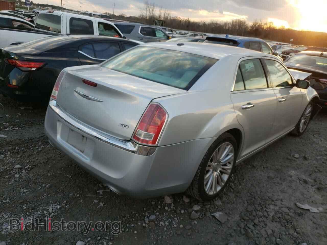 2012 CHRYSLER 300 - VIN: 2C3CCACG4CH235377 - Фото 4