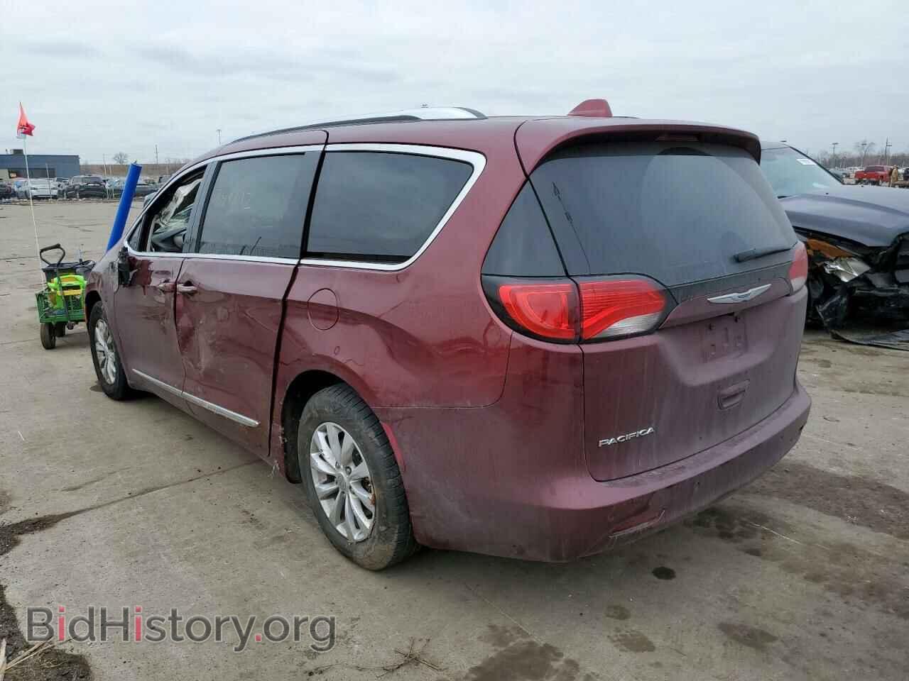 2018 CHRYSLER PACIFICA - VIN: 2C4RC1EG7JR187450 - Photo 2