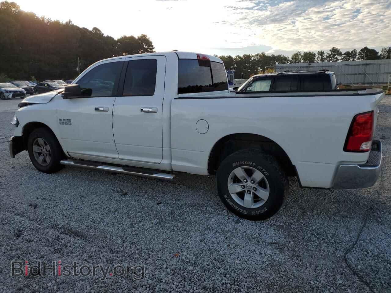 2017 RAM 1500 - VIN: 1C6RR6GG2HS703318 - Photo 2