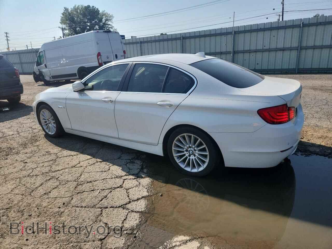 2011 BMW 5 SERIES - VIN: WBAFR7C53BC807143 - Фото 2