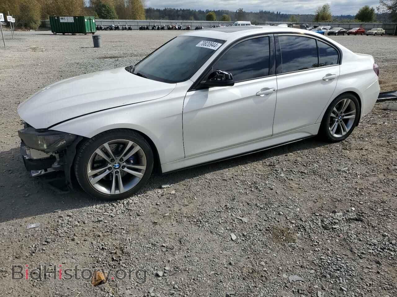 Photo WBA3C1C50DF443685 - BMW 3 SERIES 2013