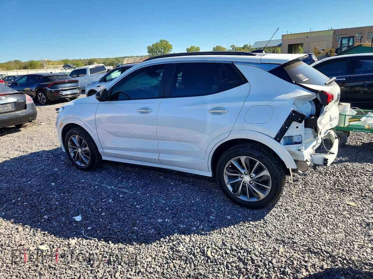2021 BUICK ENCORE - VIN: KL4MMESLXMB070832 - Фото 2
