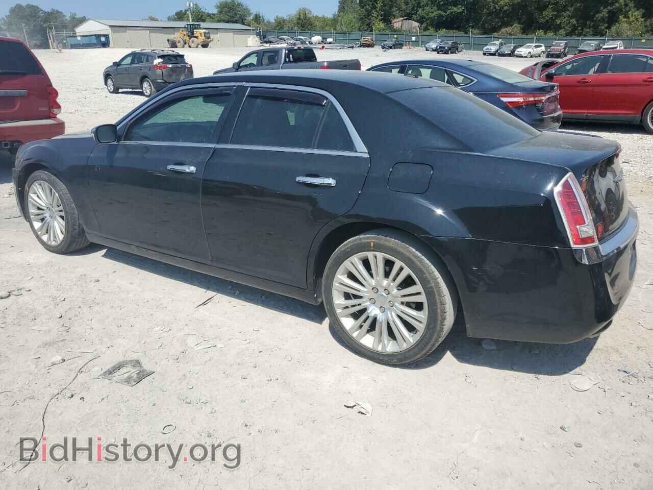 2013 CHRYSLER 300 - VIN: 2C3CCAET9DH527490 - Фото 2