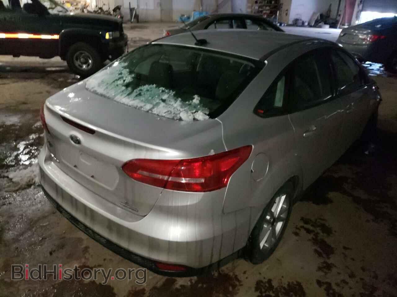 2016 FORD FOCUS - VIN: 1FADP3F26GL299810 - Фото 4
