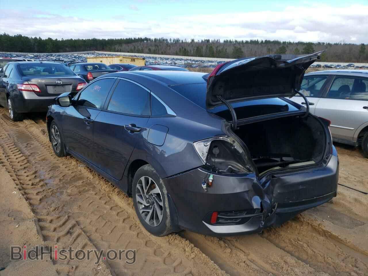 2018 HONDA CIVIC - VIN: 2HGFC2F77JH599513 - Фото 3