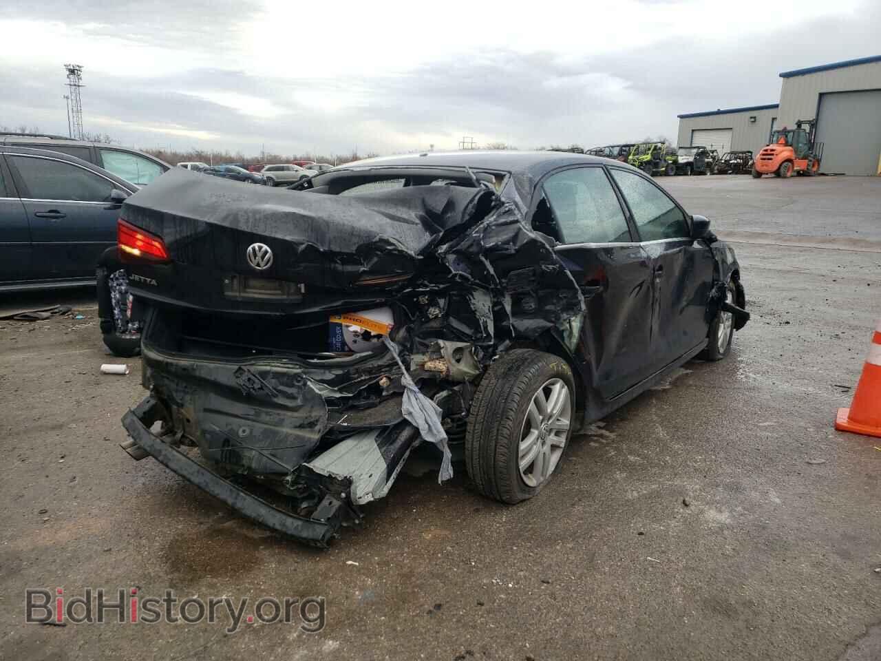 2017 VOLKSWAGEN JETTA - VIN: 3VW2B7AJ8HM329246 - Фото 4