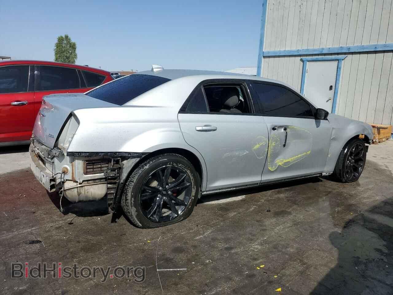 2019 CHRYSLER 300 - VIN: 2C3CCAAG6KH601602 - Фото 3
