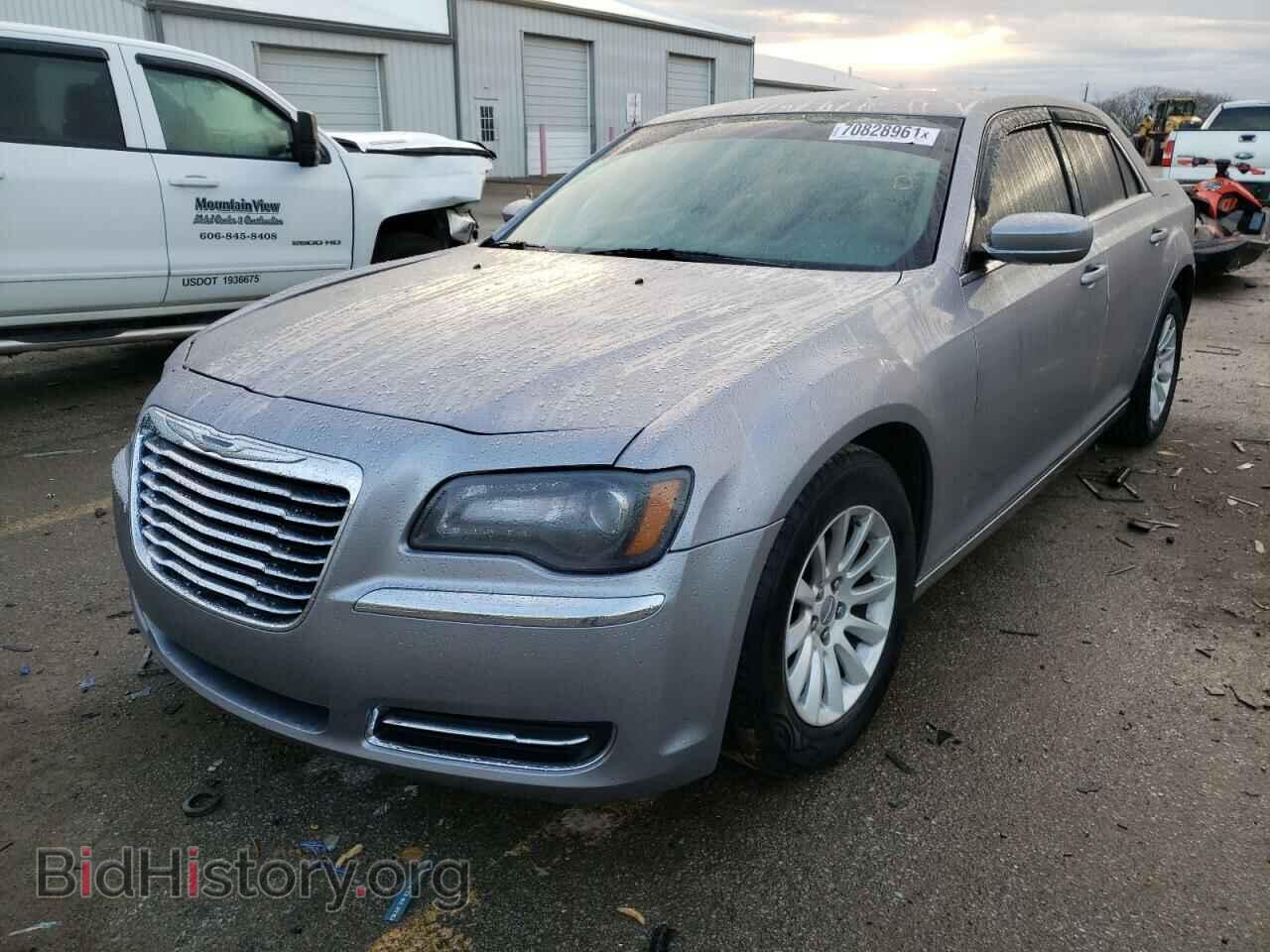 2014 CHRYSLER 300 - VIN: 2C3CCAAG6EH354778 - Фото 2