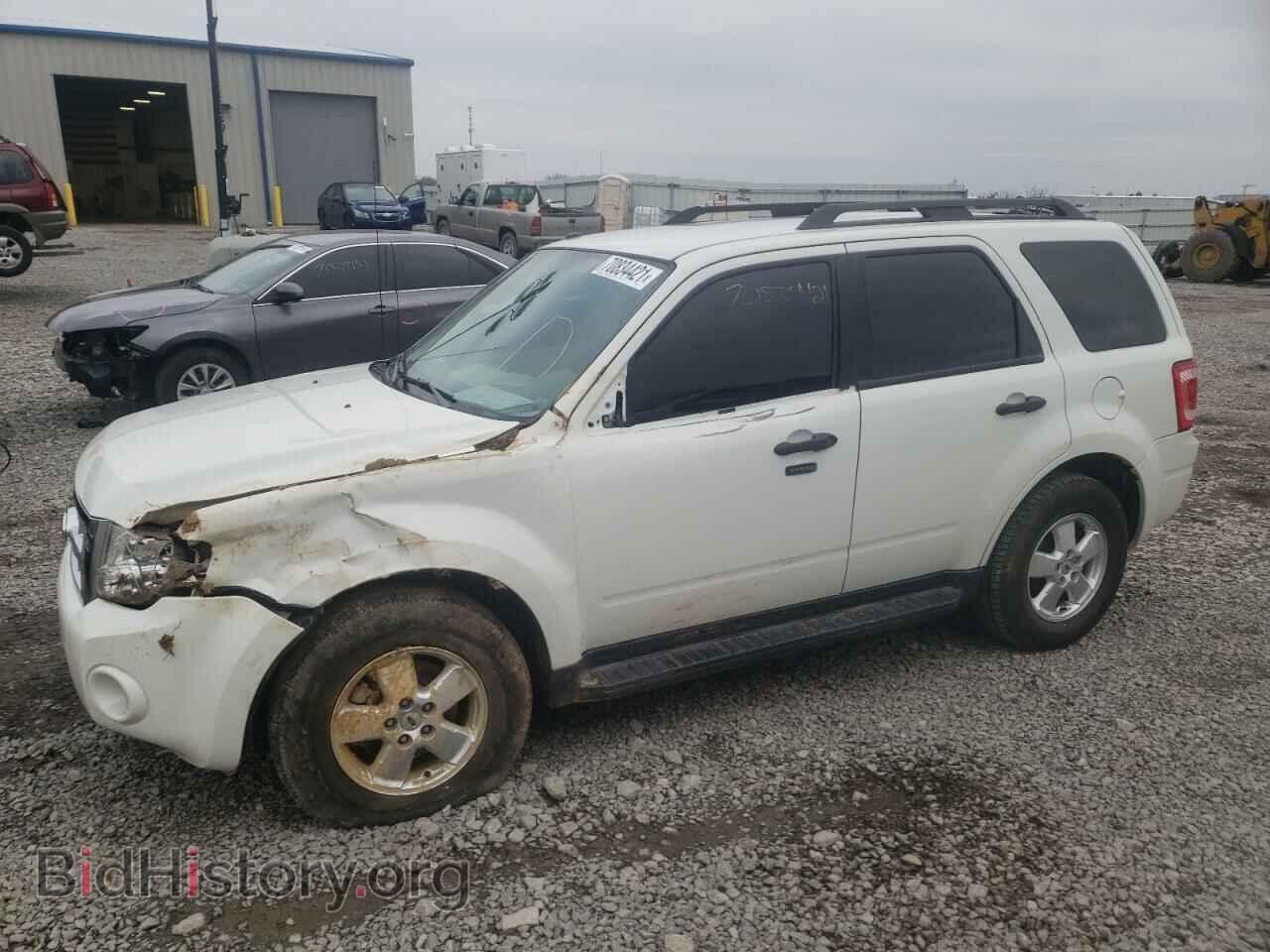 2011 FORD ESCAPE - VIN: 1FMCU0DG1BKA20947 - Фото 2