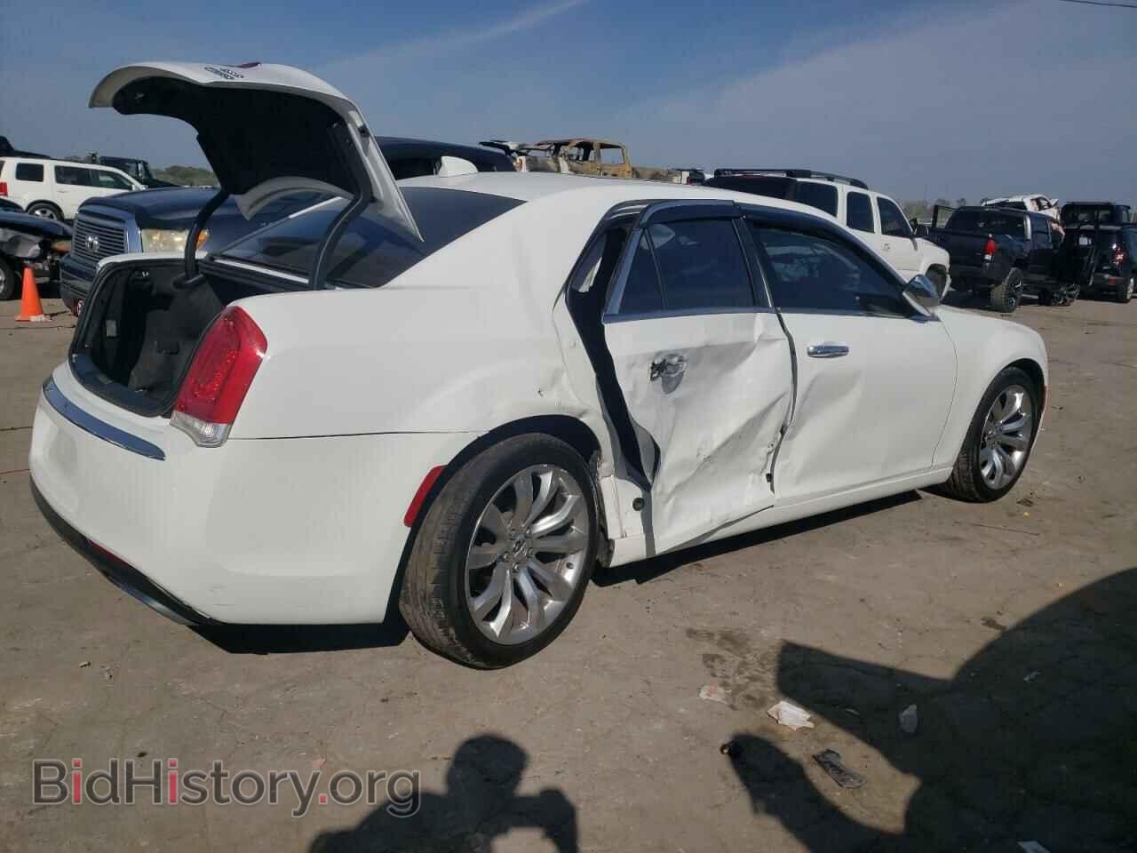2018 CHRYSLER 300 - VIN: 2C3CCAEG7JH207972 - Фото 3