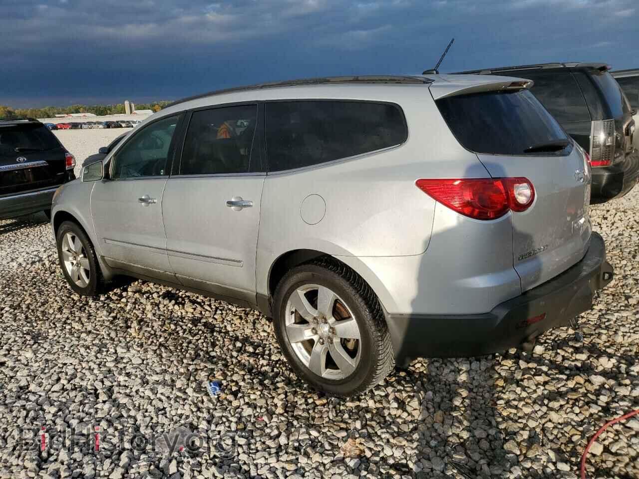 2009 CHEVROLET TRAVERSE - VIN: 1GNER33D79S160610 - Фото 2
