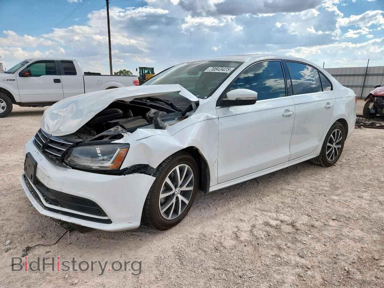 Фотография 3VWDB7AJ8HM408330 - VOLKSWAGEN JETTA 2017