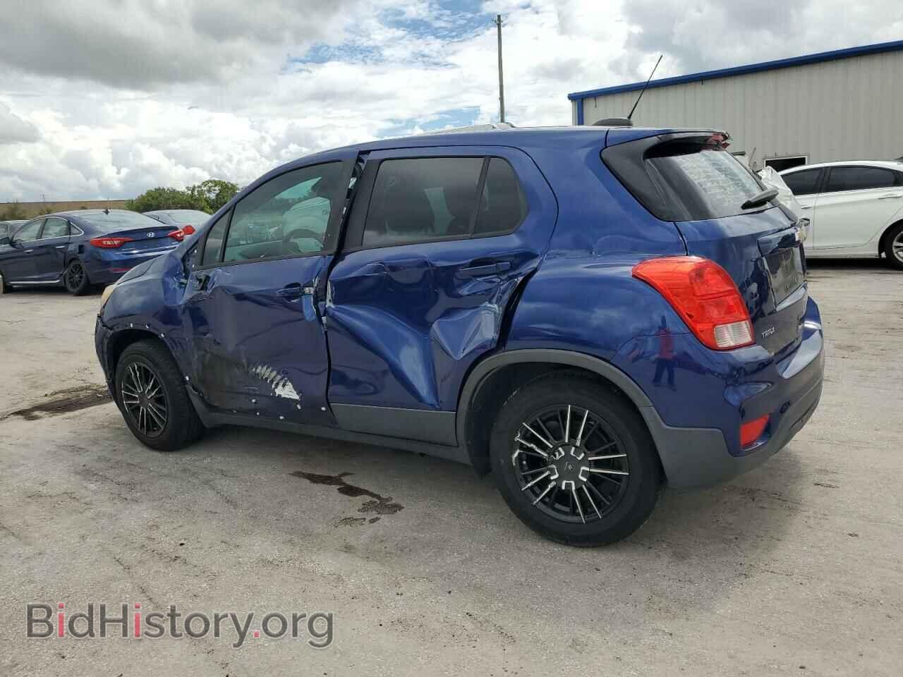 2017 CHEVROLET TRAX - VIN: 3GNCJKSB8HL133258 - Фото 2