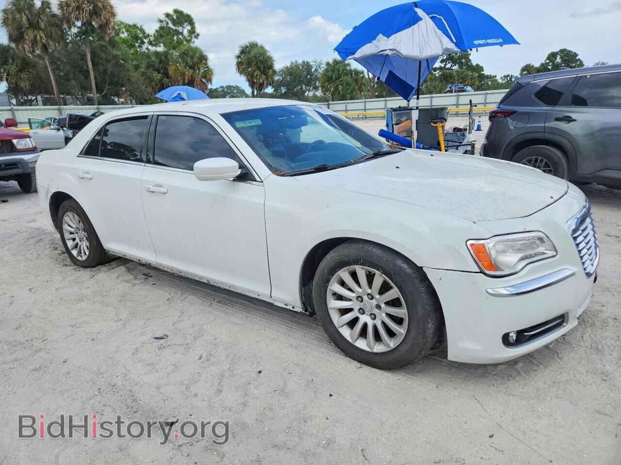 2013 CHRYSLER 300 - VIN: 2C3CCAAG0DH588901 - Photo 4