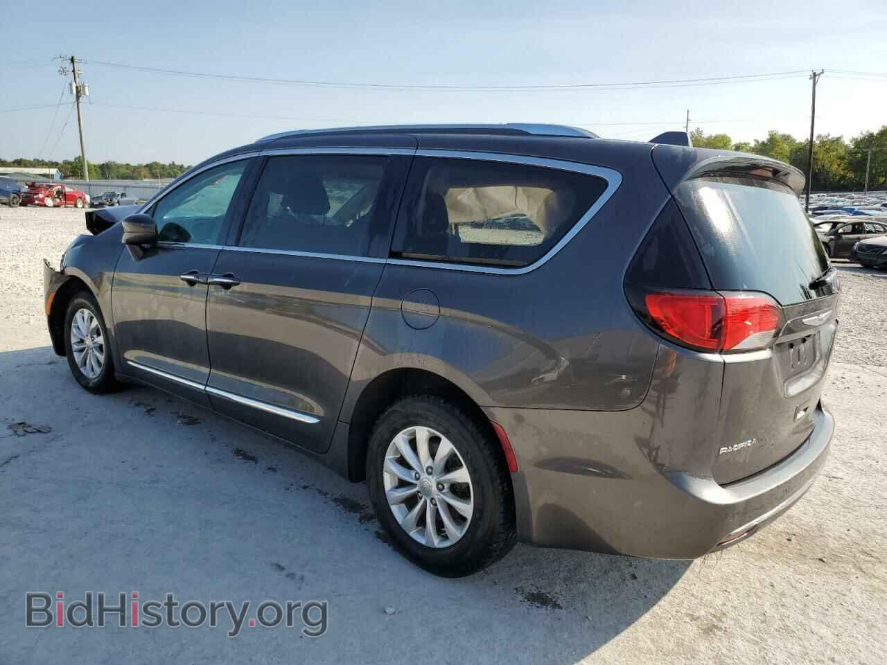 2019 CHRYSLER PACIFICA - VIN: 2C4RC1BG1KR680885 - Фото 2
