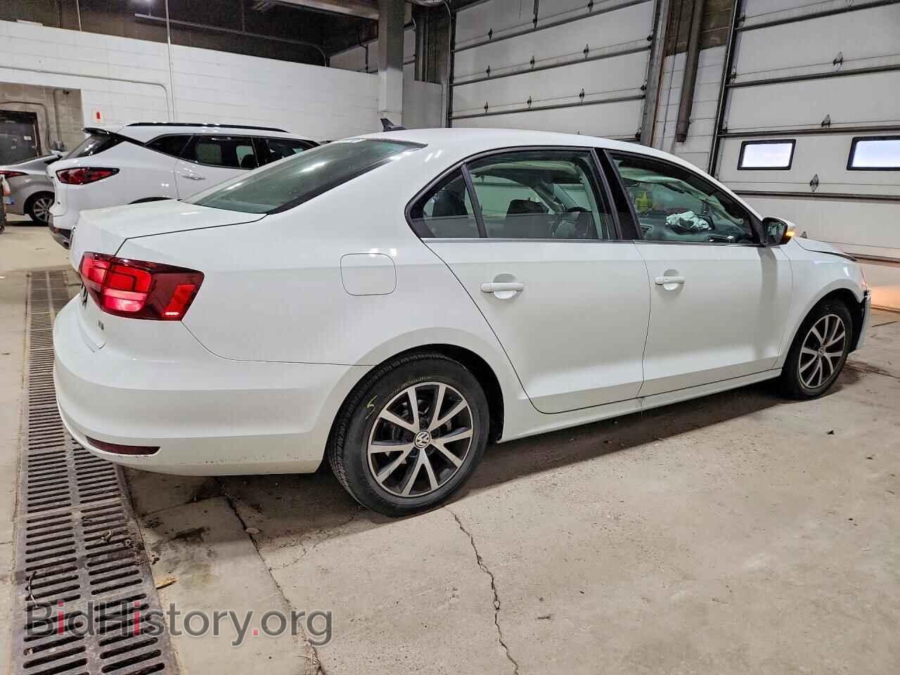 2017 VOLKSWAGEN JETTA - VIN: 3VWDB7AJ0HM404272 - Photo 3