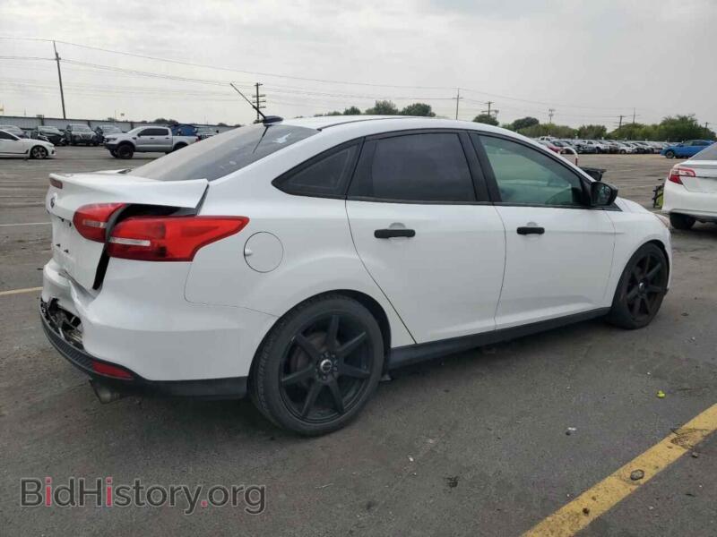 2016 Ford FOCUS (VIN 1FADP3E22GL380532) — фото 3 из 12