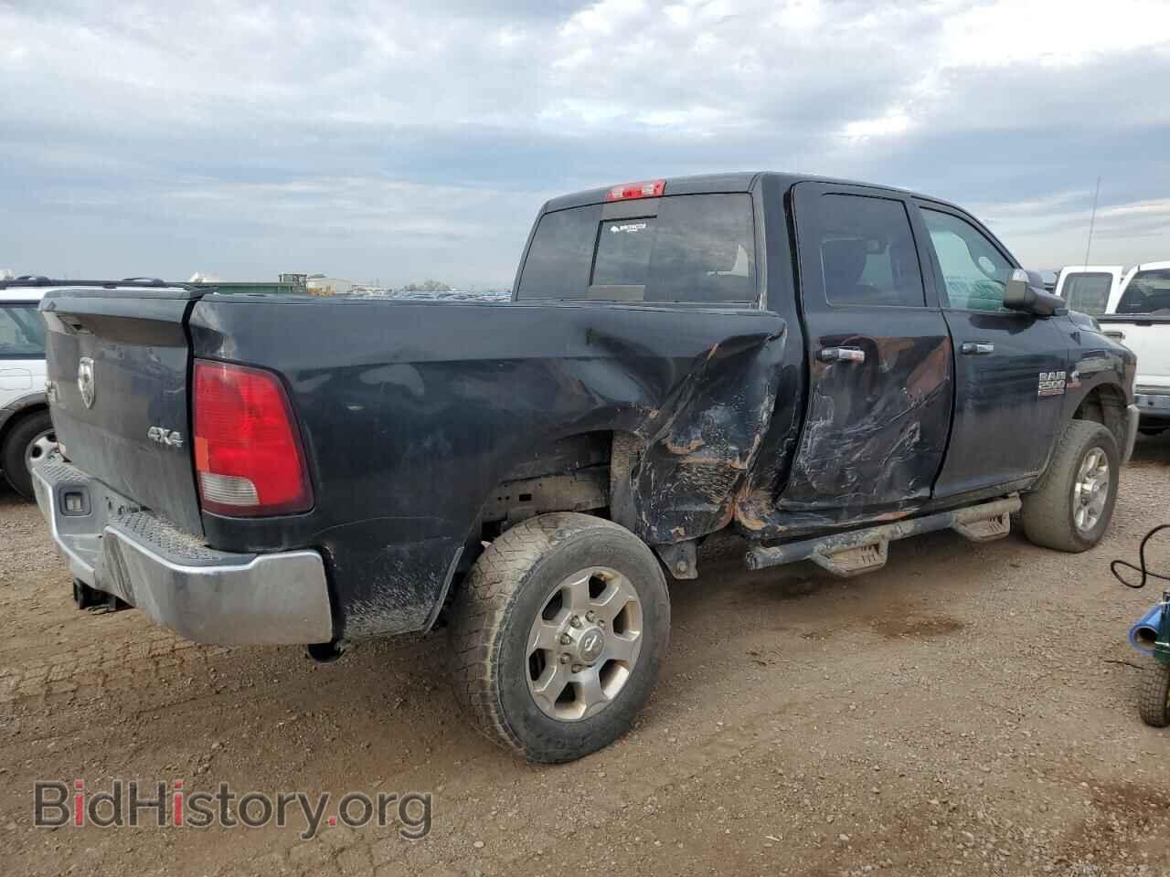 2017 RAM All Models - VIN: 3C6UR5DL3HG629694 - Photo 3