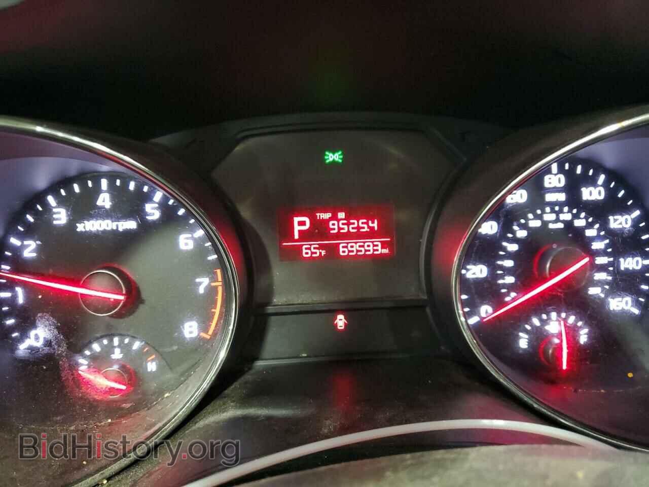 2016 KIA All Models - VIN: KNDMB5C19G6186481 - Фото 9