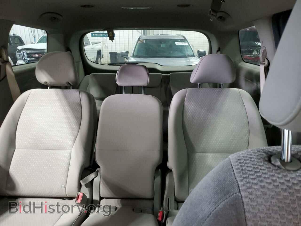 2016 KIA All Models - VIN: KNDMB5C19G6186481 - Фото 10
