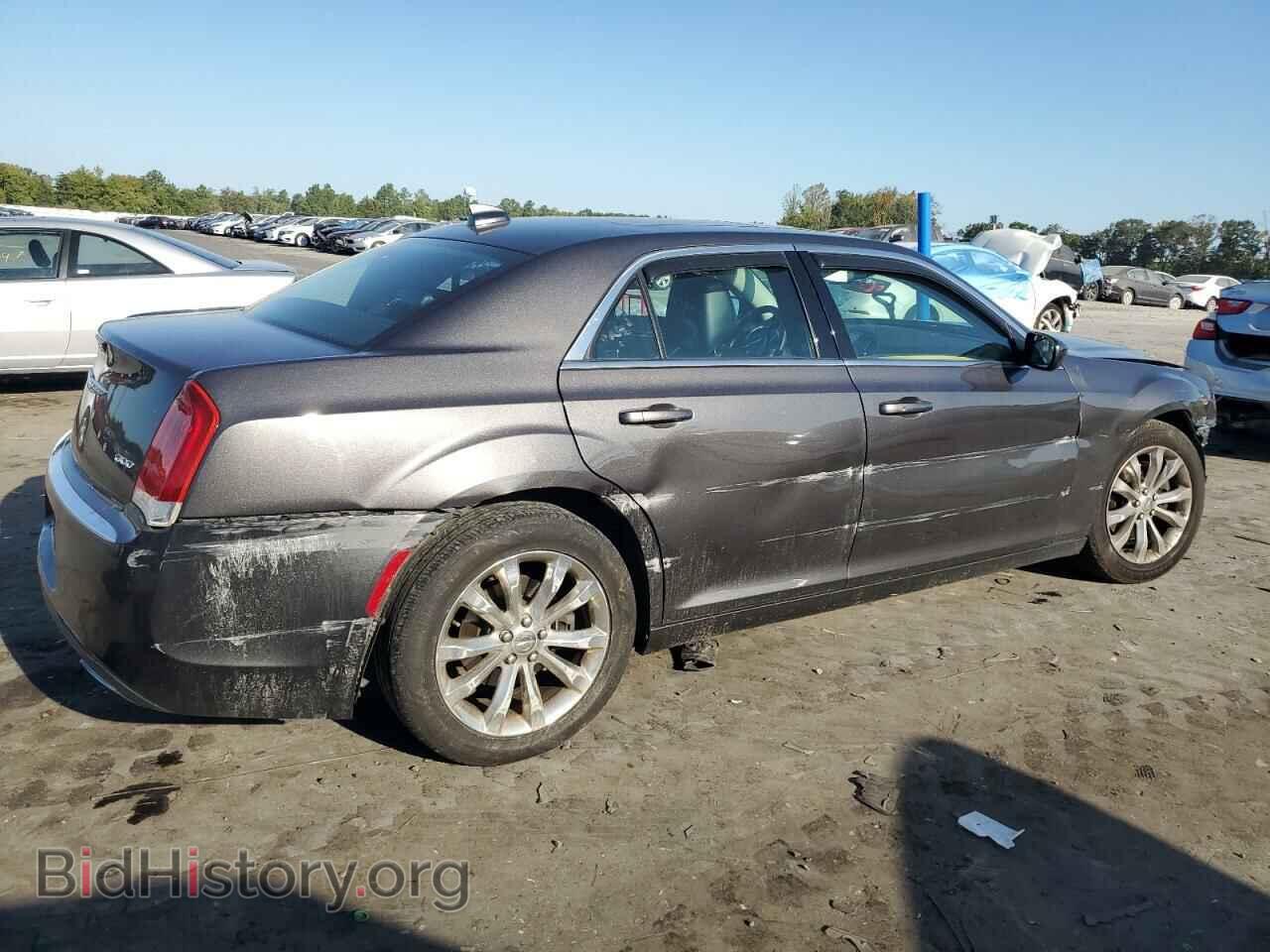 2016 CHRYSLER 300 - VIN: 2C3CCARG7GH136341 - Фото 3