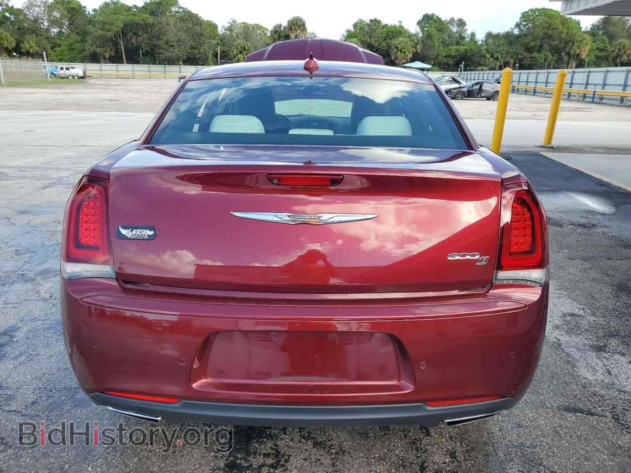 2018 CHRYSLER 300 - VIN: 2C3CCABG0JH190095 - Фото 6