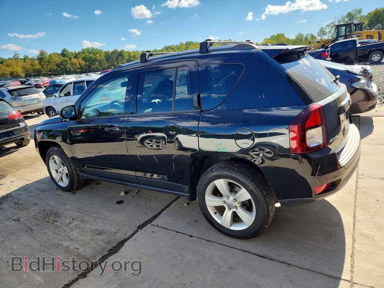 2017 JEEP COMPASS - VIN: 1C4NJDBB4HD143708 - Photo 2