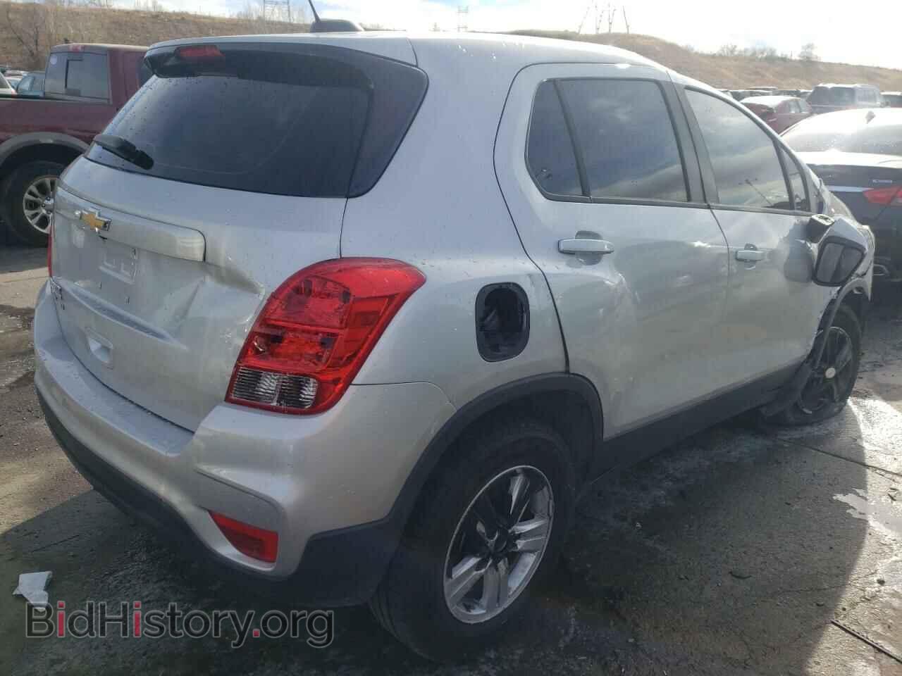 2017 CHEVROLET TRAX - VIN: 3GNCJNSB6HL191337 - Фото 4