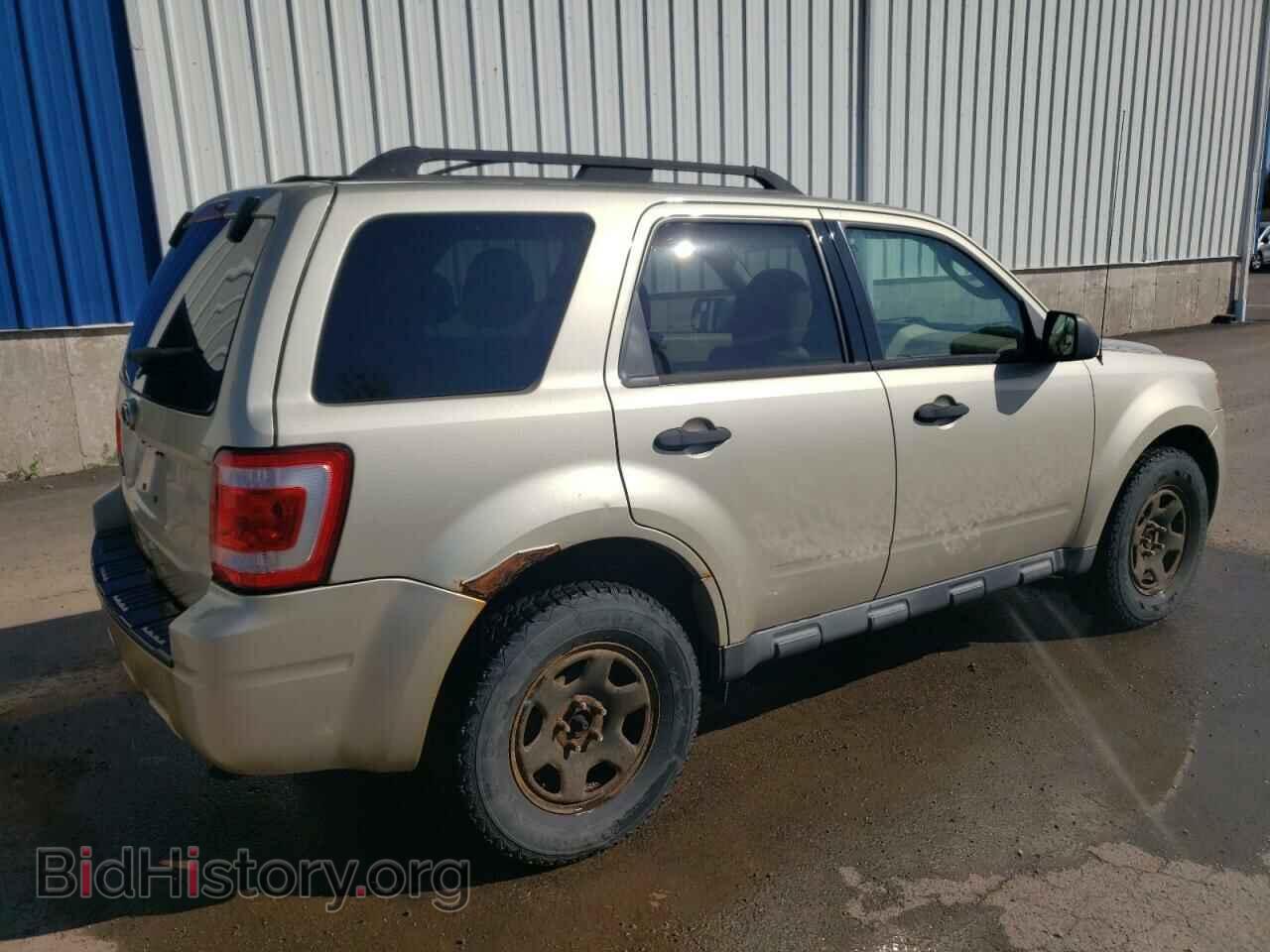 2010 FORD ESCAPE - VIN: 1FMCU9D74AKA29029 - Фото 3