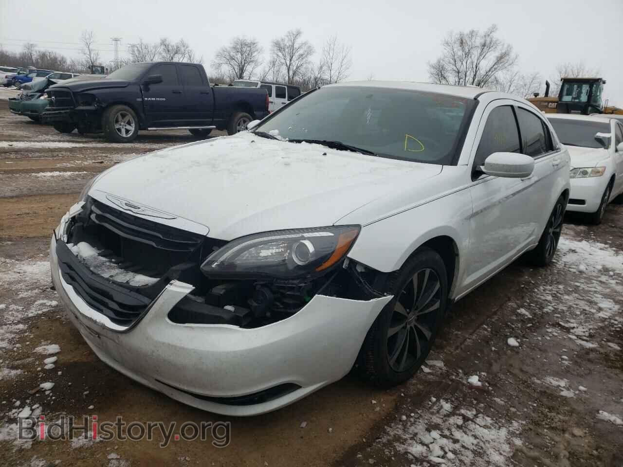 2014 CHRYSLER 200 - VIN: 1C3CCBCG4EN191722 - Фото 2