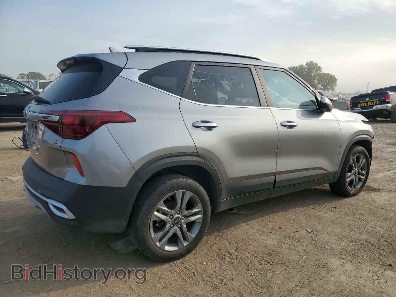 2021 KIA SELTOS - VIN: KNDEU2AA7M7192379 - Фото 3