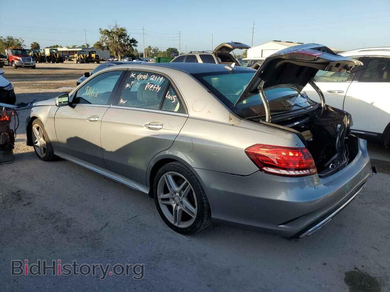 2014 MERCEDES-BENZ E-CLASS - VIN: WDDHF5KB2EA926212 - Фото 2