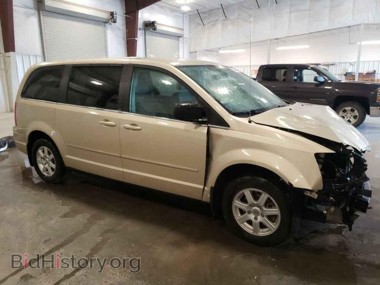 2010 CHRYSLER MINIVAN - VIN: 2A4RR2D14AR376360 - Фото 4