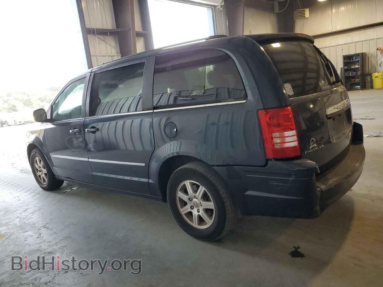2009 CHRYSLER MINIVAN - VIN: 2A8HR54149R634819 - Фото 2