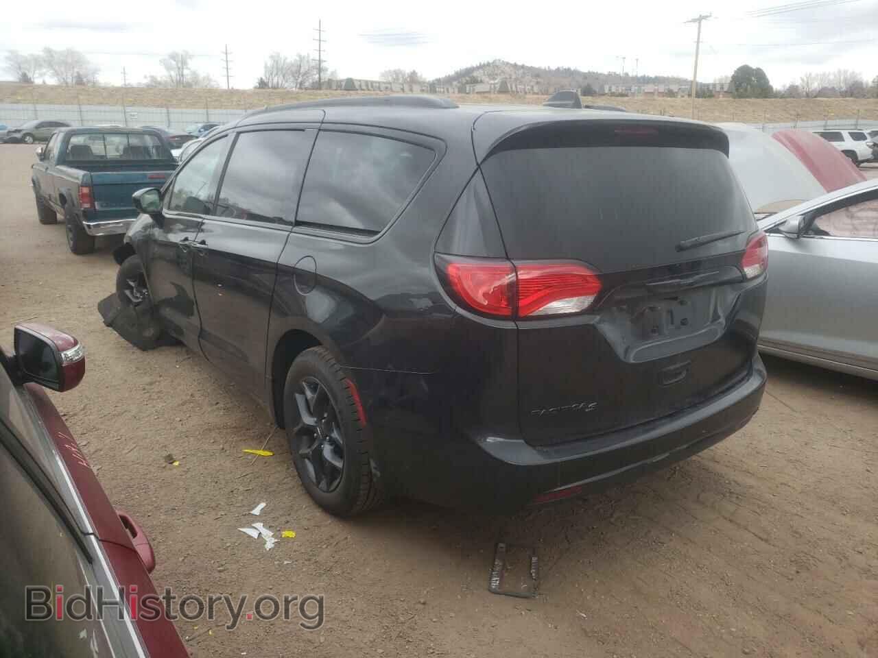 2018 CHRYSLER PACIFICA - VIN: 2C4RC1EG2JR306523 - Photo 2