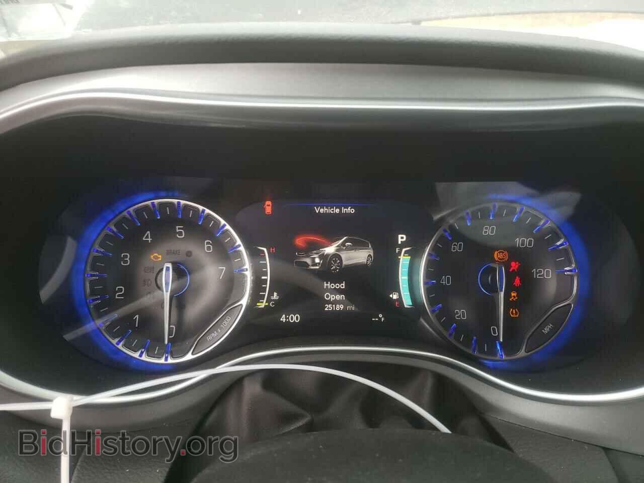 2018 CHRYSLER PACIFICA - VIN: 2C4RC1EG2JR306523 - Photo 9