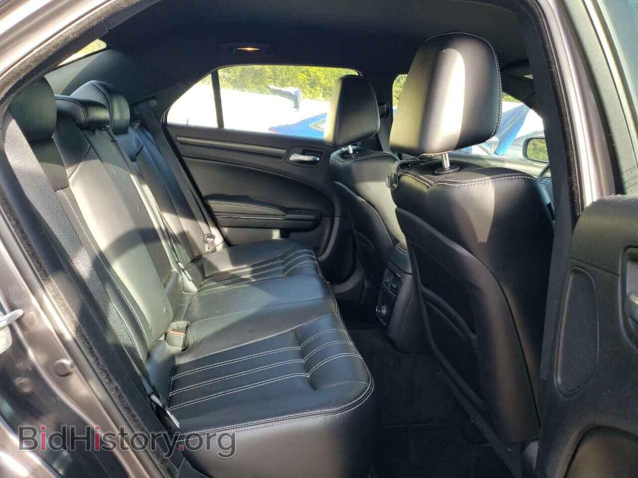 2014 CHRYSLER 300 - VIN: 2C3CCABG4EH357001 - Фото 10