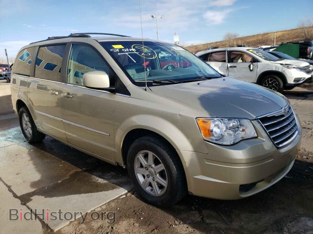 Photo 2A4RR5D17AR491343 - CHRYSLER MINIVAN 2010