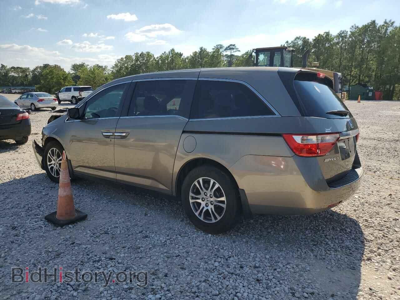 2011 HONDA All Models - VIN: 5FNRL5H64BB066835 - Photo 2