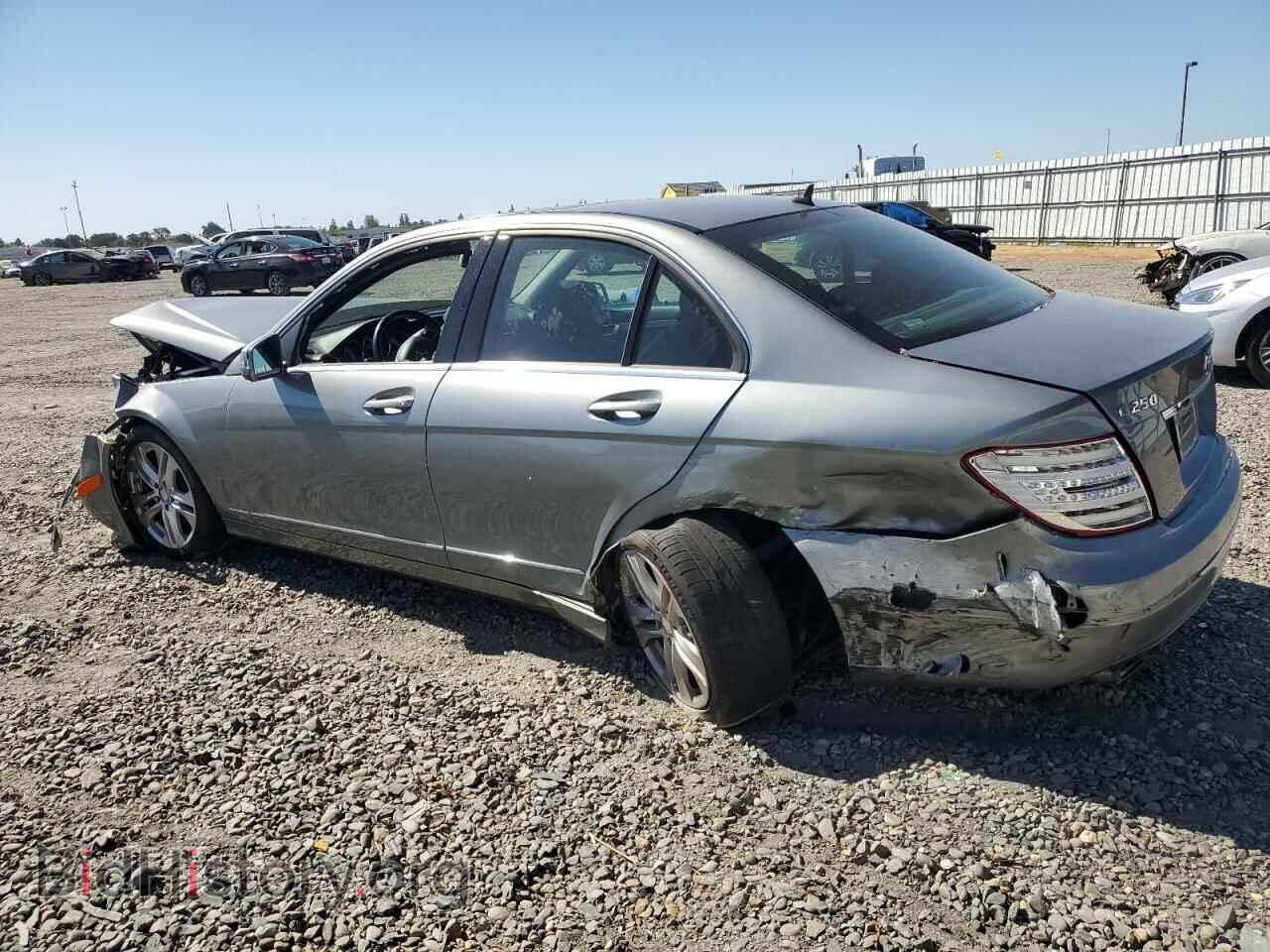 2013 MERCEDES-BENZ C-CLASS - VIN: WDDGF4HB3DA752727 - Фото 2