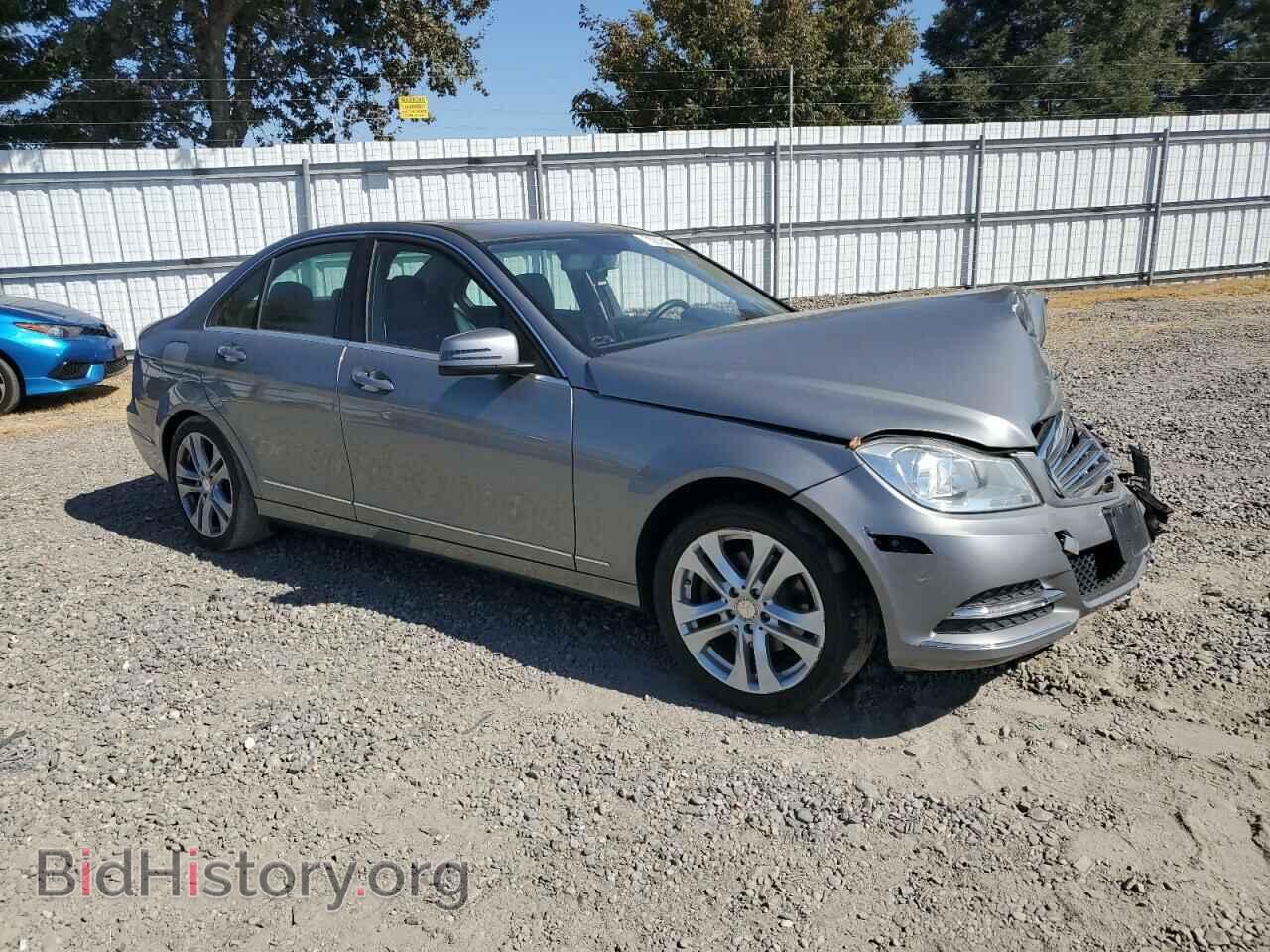 2013 MERCEDES-BENZ C-CLASS - VIN: WDDGF4HB3DA752727 - Фото 4
