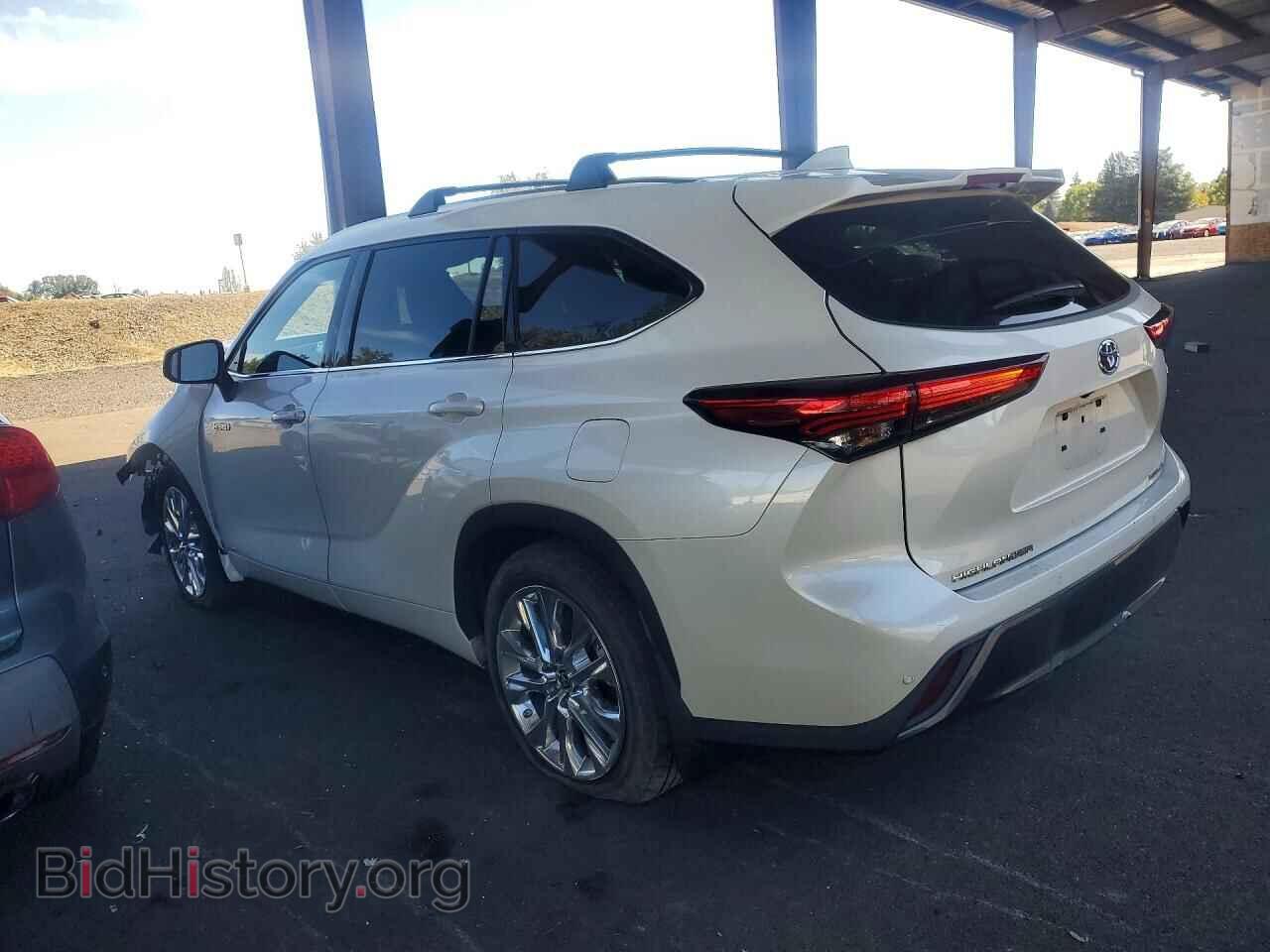 2021 TOYOTA HIGHLANDER - VIN: 5TDXBRCH4MS014906 - Photo 2